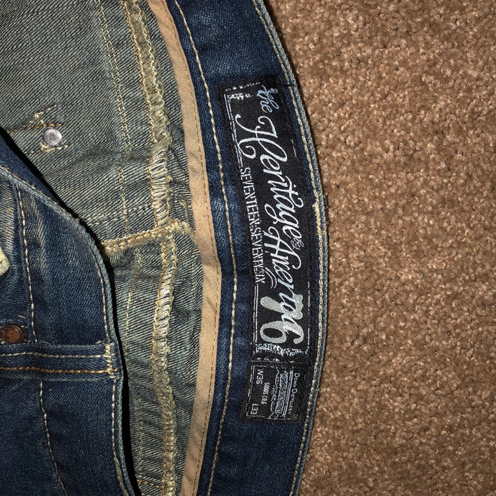 Ripped jeans - Picture 2 of 3